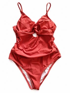 Cupshe Coral Cutout One-Piece Swimsuit – Size Medium  NWT